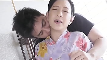 Japanese housewife's first anal experience captured unfiltered